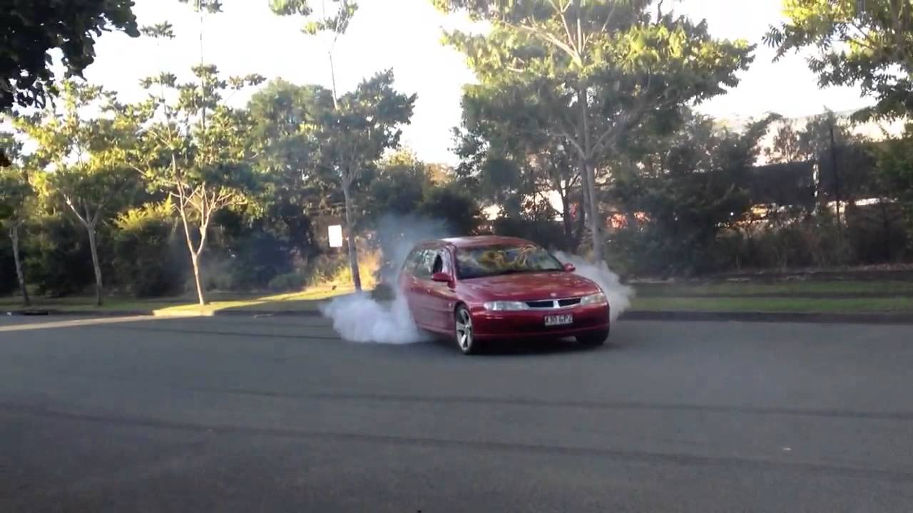 v8 commodore line lock