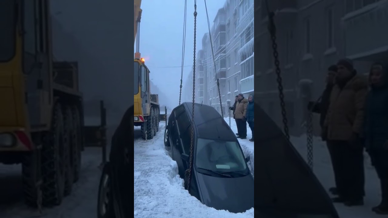 Провалилась машина в канализацию жесть 