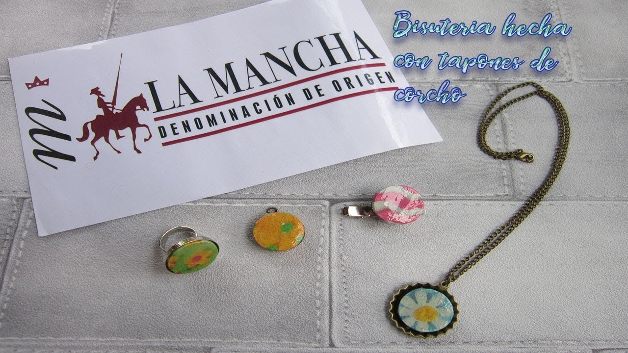 Bisutería con corchos reciclados y decoupage