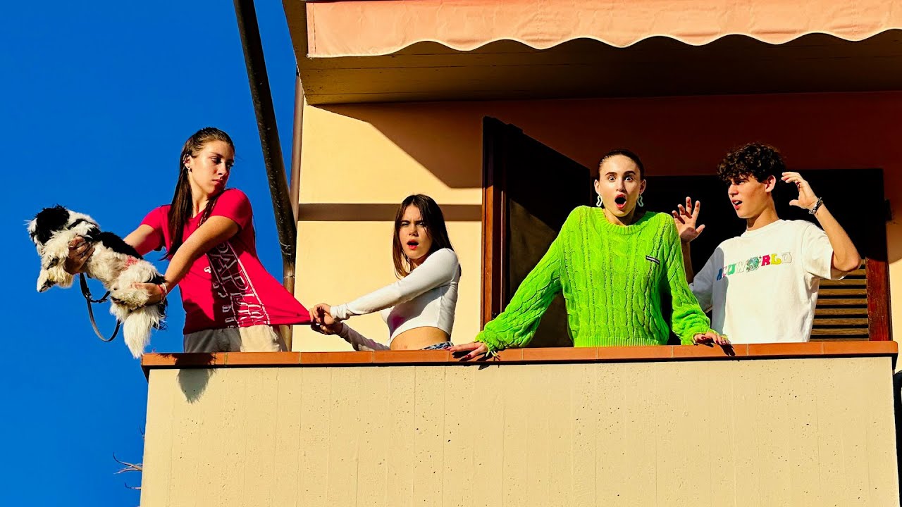 FIOCCO BUTTATO DAL BALCONE ??😭- by Charlotte M.