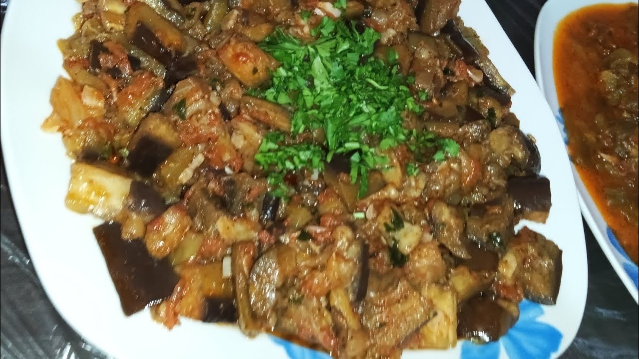 طريقتي في طهي البادنجال بصوص حمراء بنة لا تقاوم
