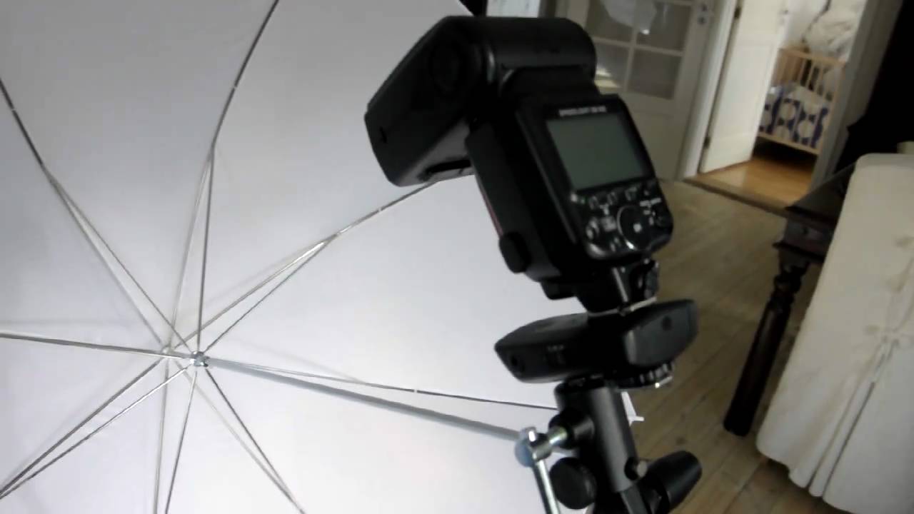 Cactus V5 - Transceiver with Manfrotto 026 Swivel Umbrella Adapter