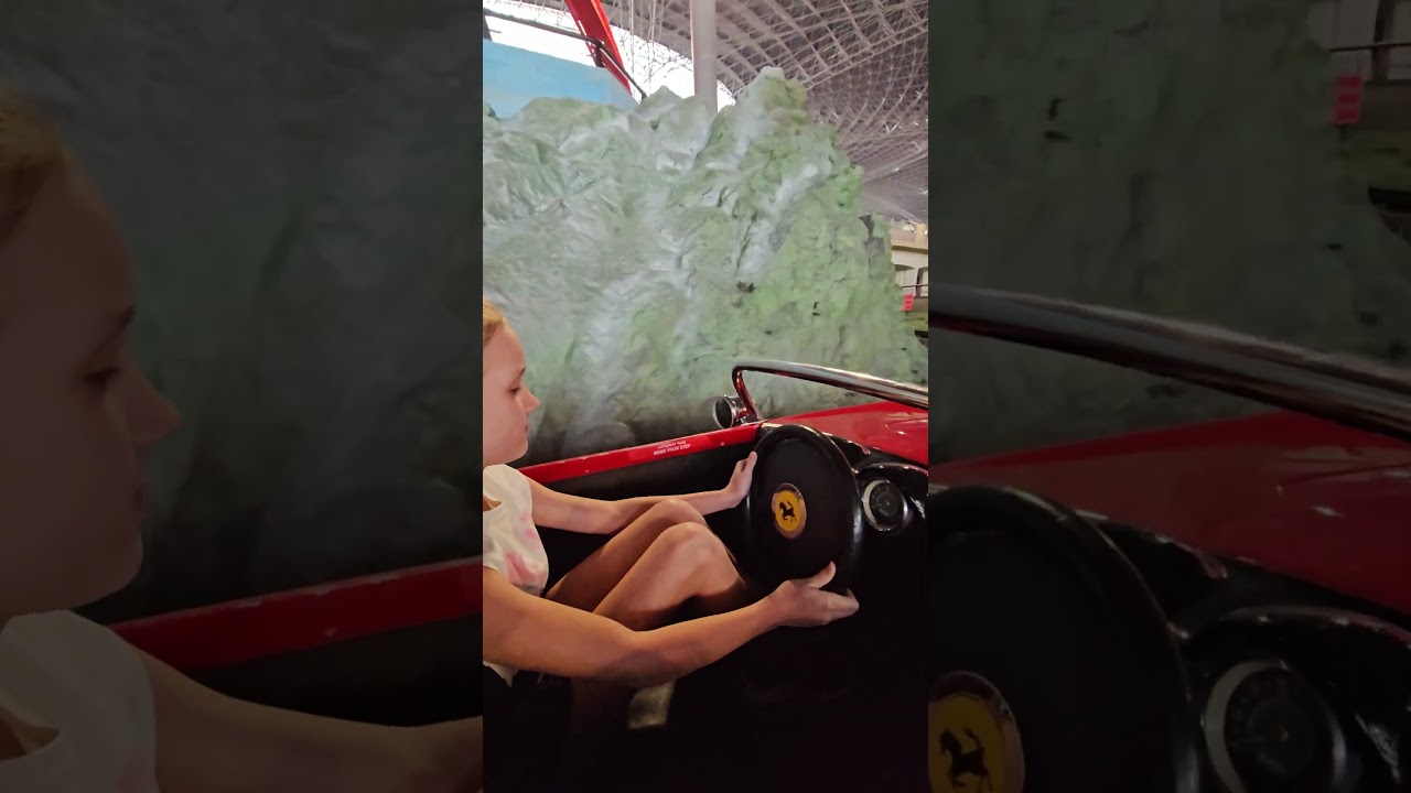 Парк Ferrari, катаемся по Италии