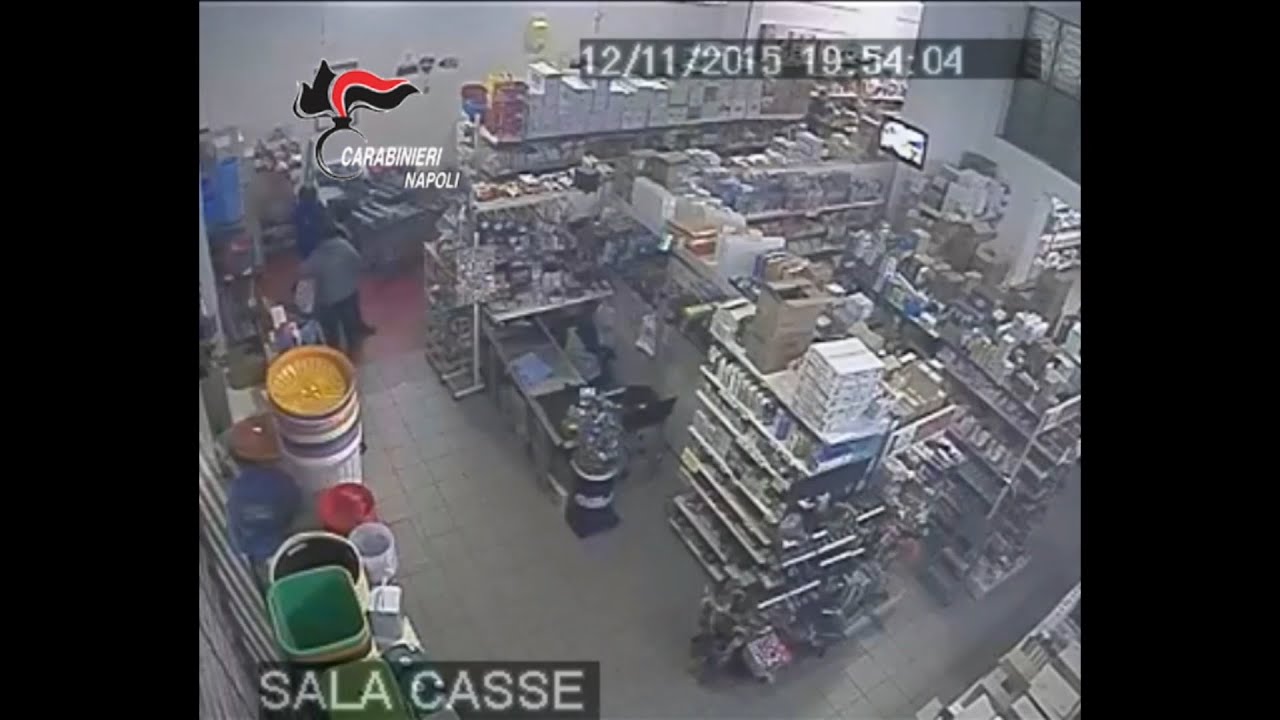 A scuola di rapina a Napoli, 4 minori in manette