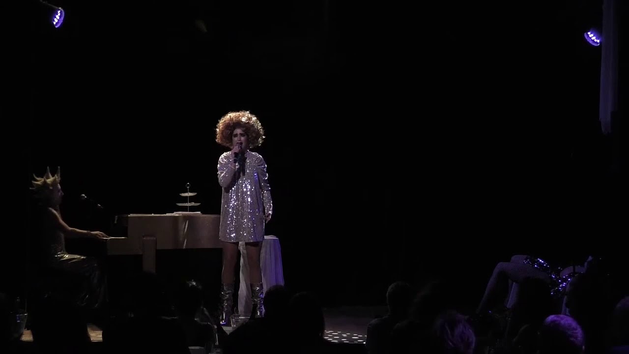 Le Monde est stone / Odile de Mainville (Marion Dhombres) ON STAGE