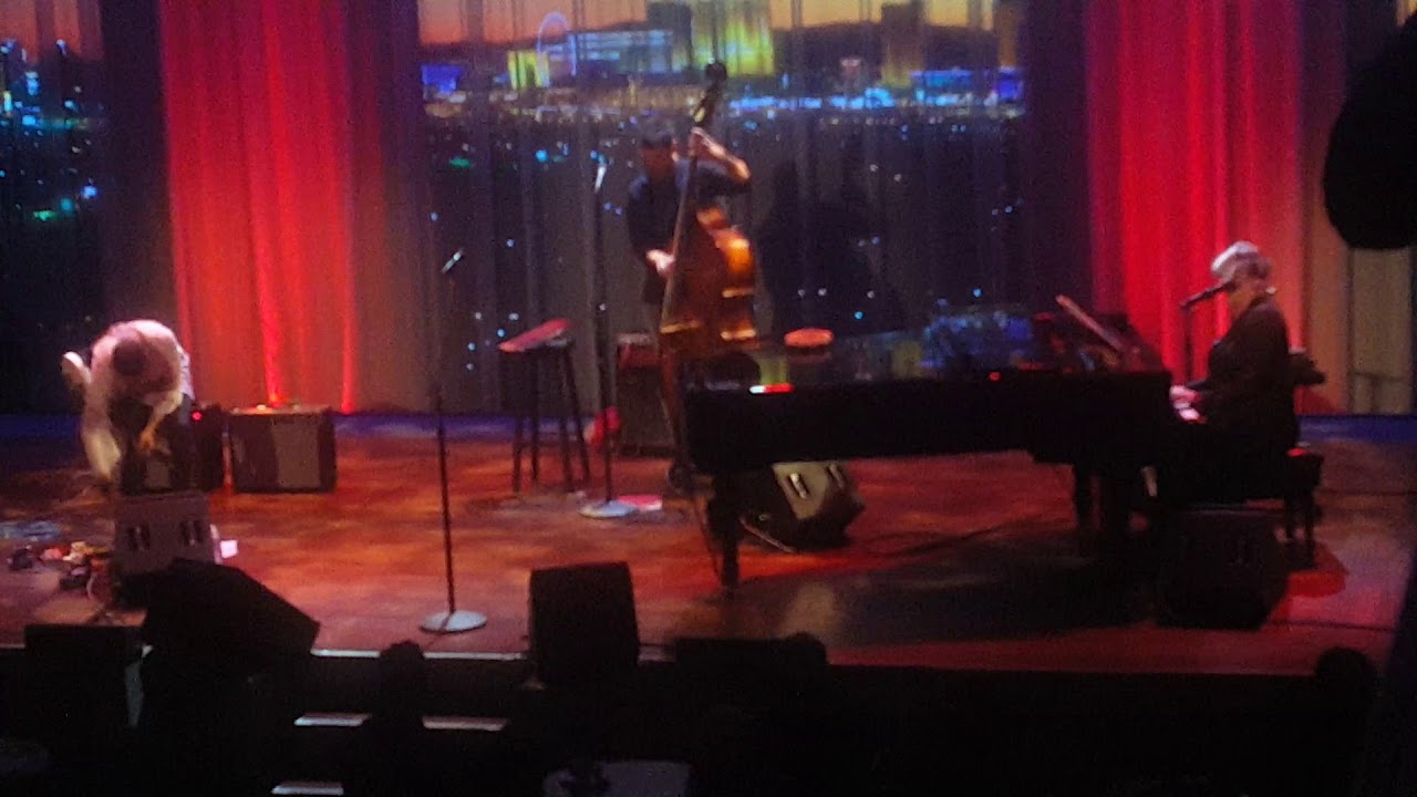 Feelin Love - Paula Cole at the Smith Center 6152018