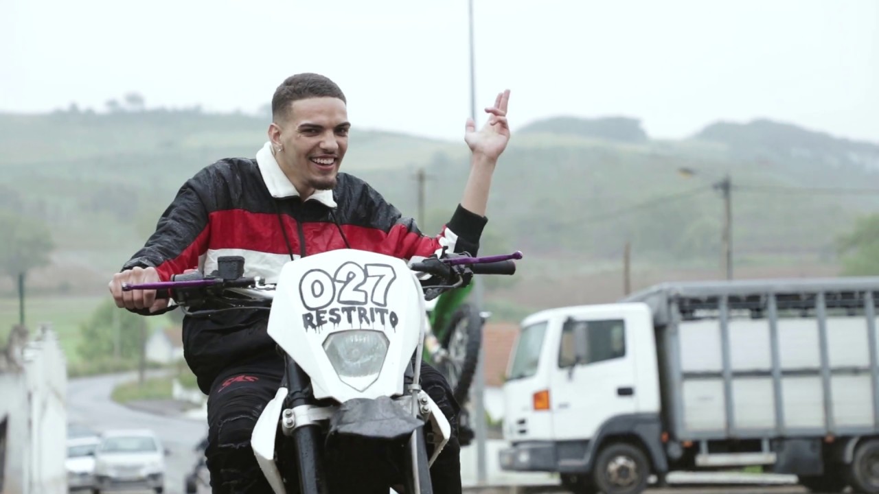 Restrito - Vai brilha (Official Video) Prod by. Young Max