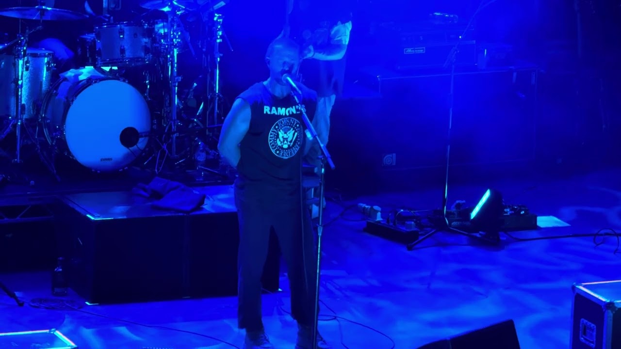 Kip Moore “River Don’t Run” live in Manchester