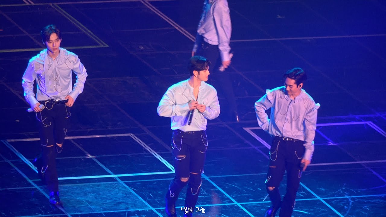 211128 뉴이스트 콘서트 THE BLACK 막콘 백호 위주 밤새 & DRIVE & Segno