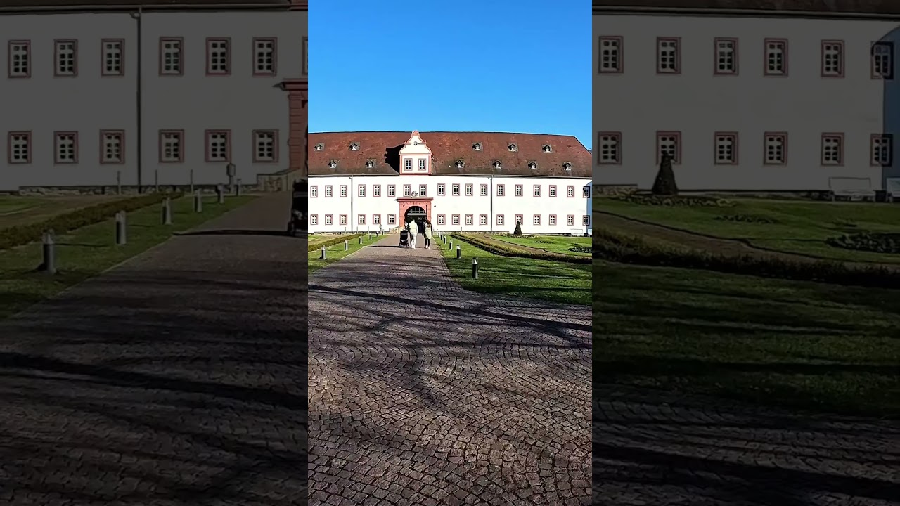Am Schloss in Heusenstamm (Hessen) #radtour #biketour