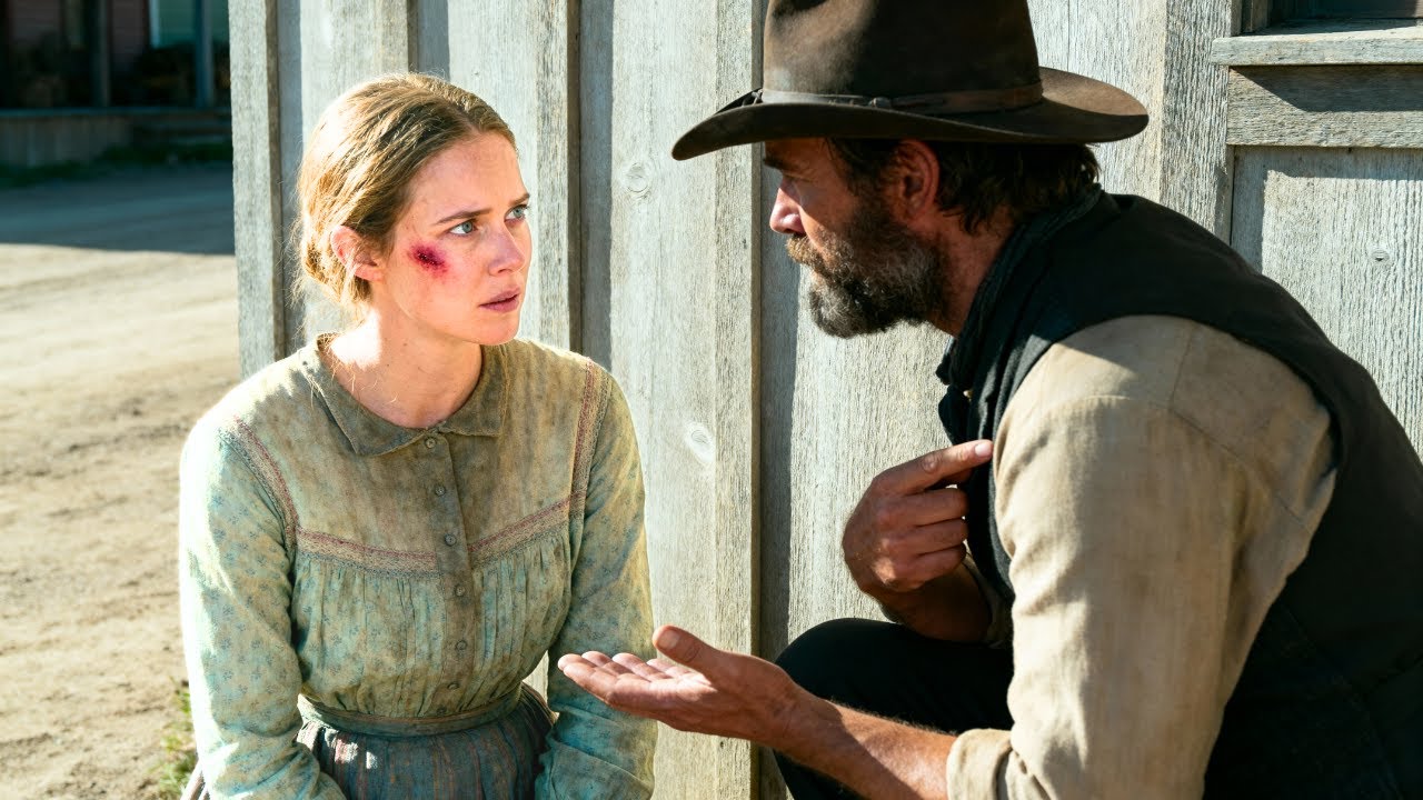 Drifter Found A Deaf Woman With A Bruised Face And A Note, He Said “You’re Not Alone Now”