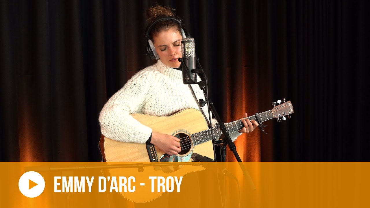 Emmy d'Arc - Troy | Sinéad O'Connor cover (live bij Nostalgie)