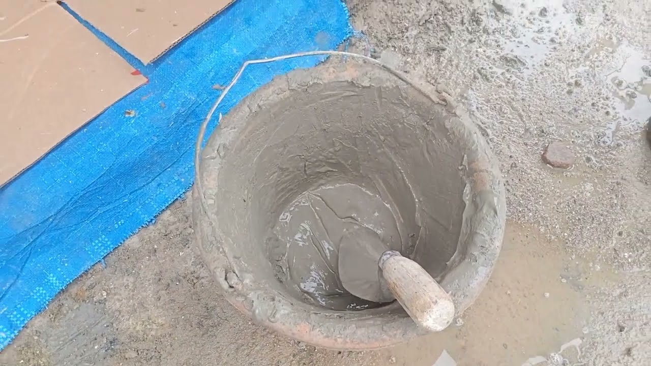 Proses Aci semen hitam proyek perumahan proses finishing halus dan presisi hasil acian kualitas no 1
