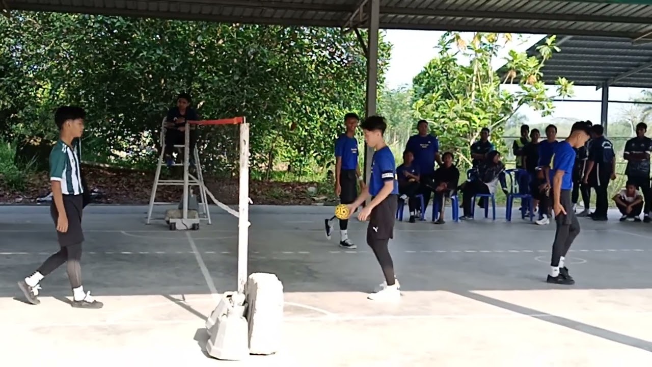 Perlawanan sepak takraw antara SMK Sultan Alauddin VS SMK Bandar Tenggara @Dewan Bandar Tenggara