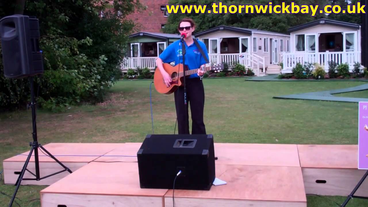 Hollie Cooper Singer at The Lawns Caravan Show 2013 - ThornwickTV