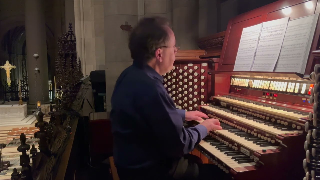 Praeludium in G minor - Buxtehude, played by David Briggs - Cathedral of St John the Divine, NYC