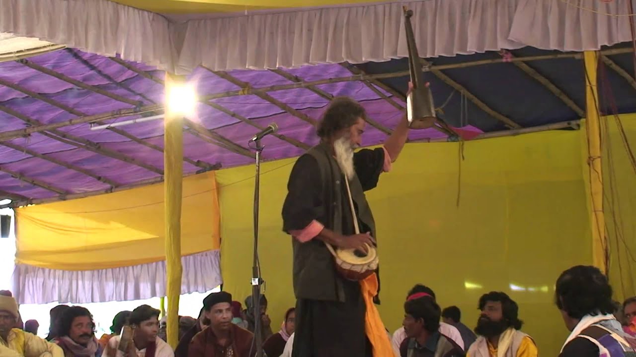 Those crazy Baul & Fakiri dancers!