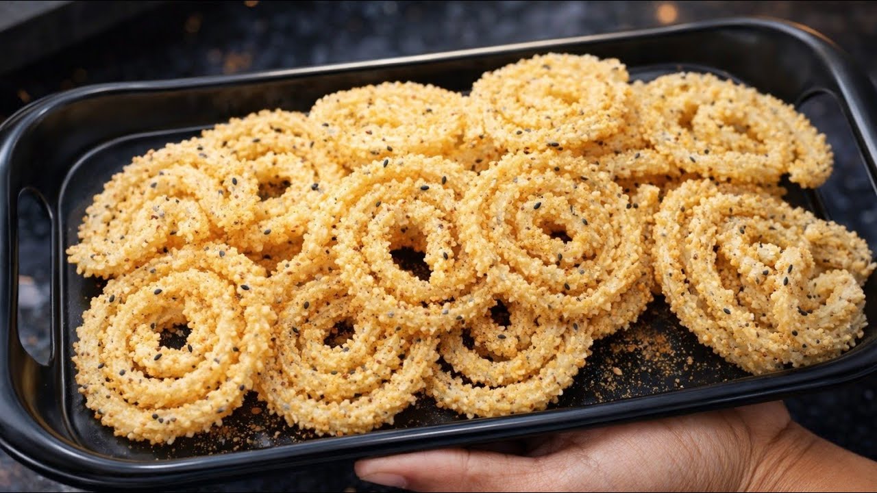 बिना मैदा की चावल आटे की चक्की | Crispy Snack