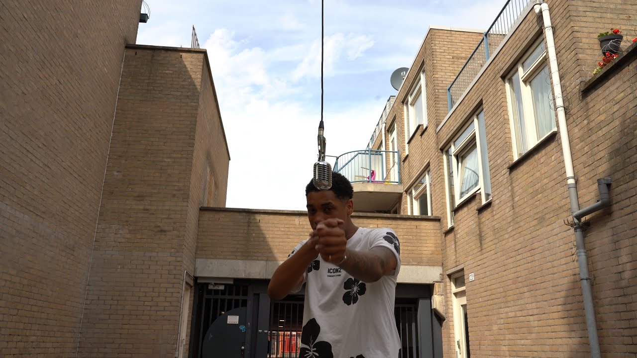 Broertjee - VOTS Freestyle | Voice of the Street