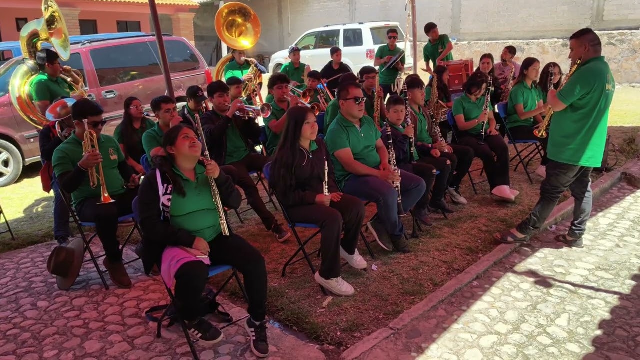 LA BANDA 