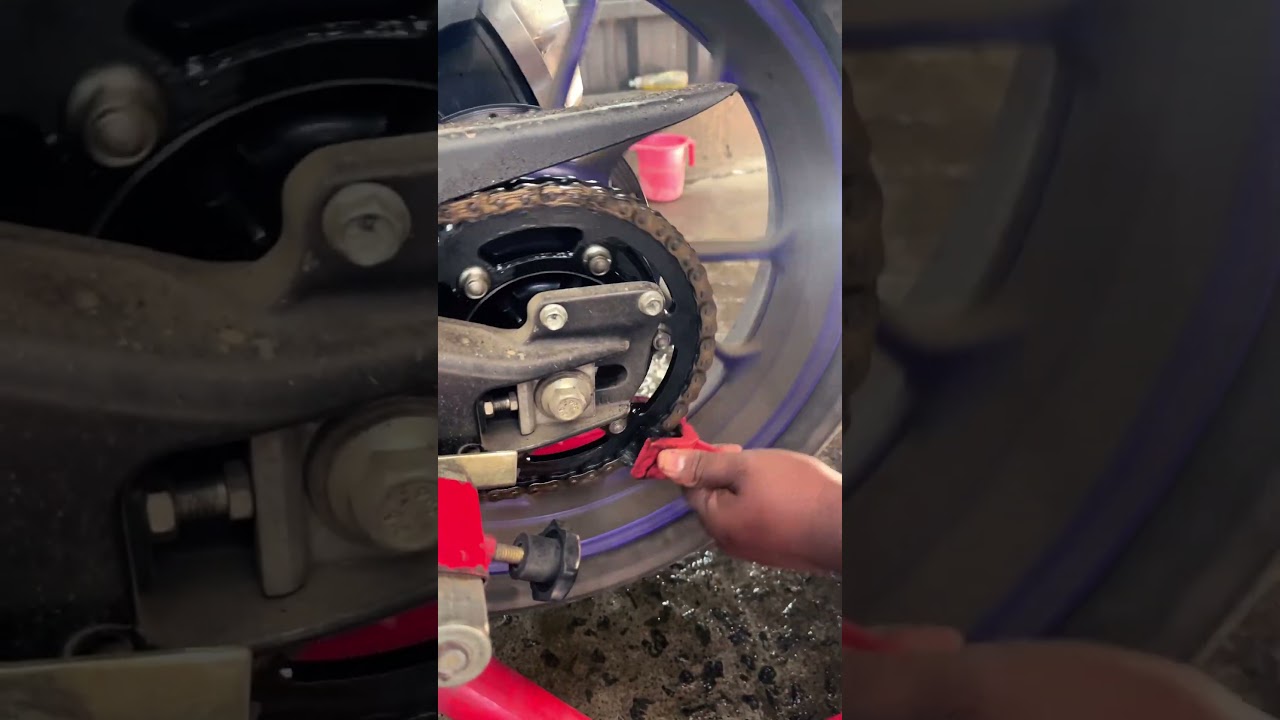 Yamaha r15 chain cleaning and lubrication.