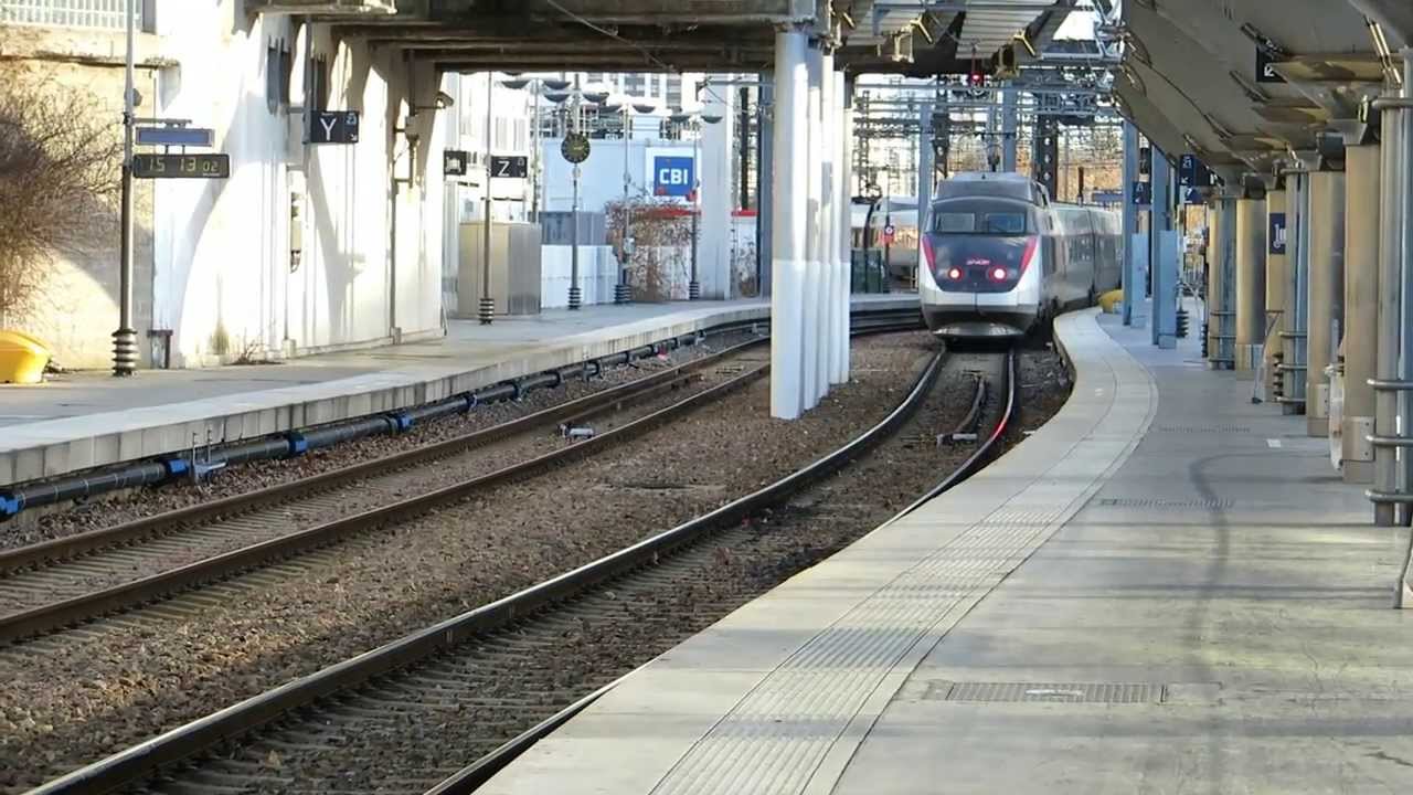 Départs et Arrivées des trains à Paris Gare de Lyon SNCF