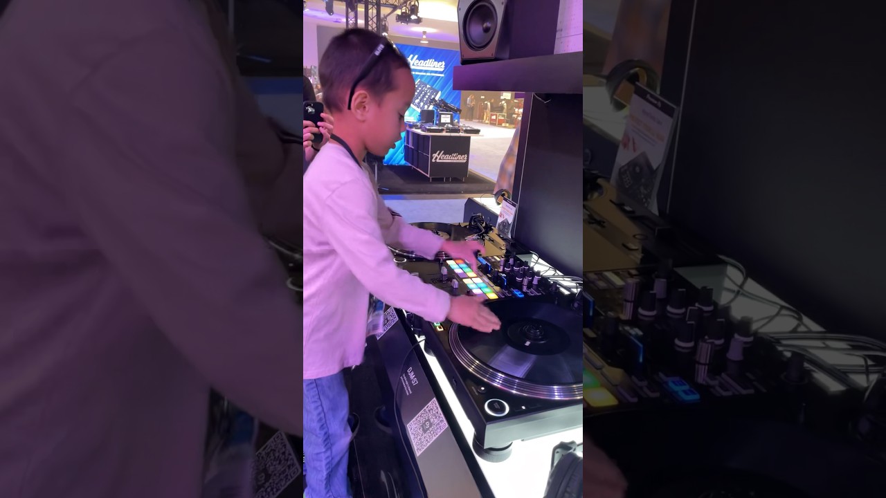 6 year DJ Reese Rocks on the PLX-CRSS12!
