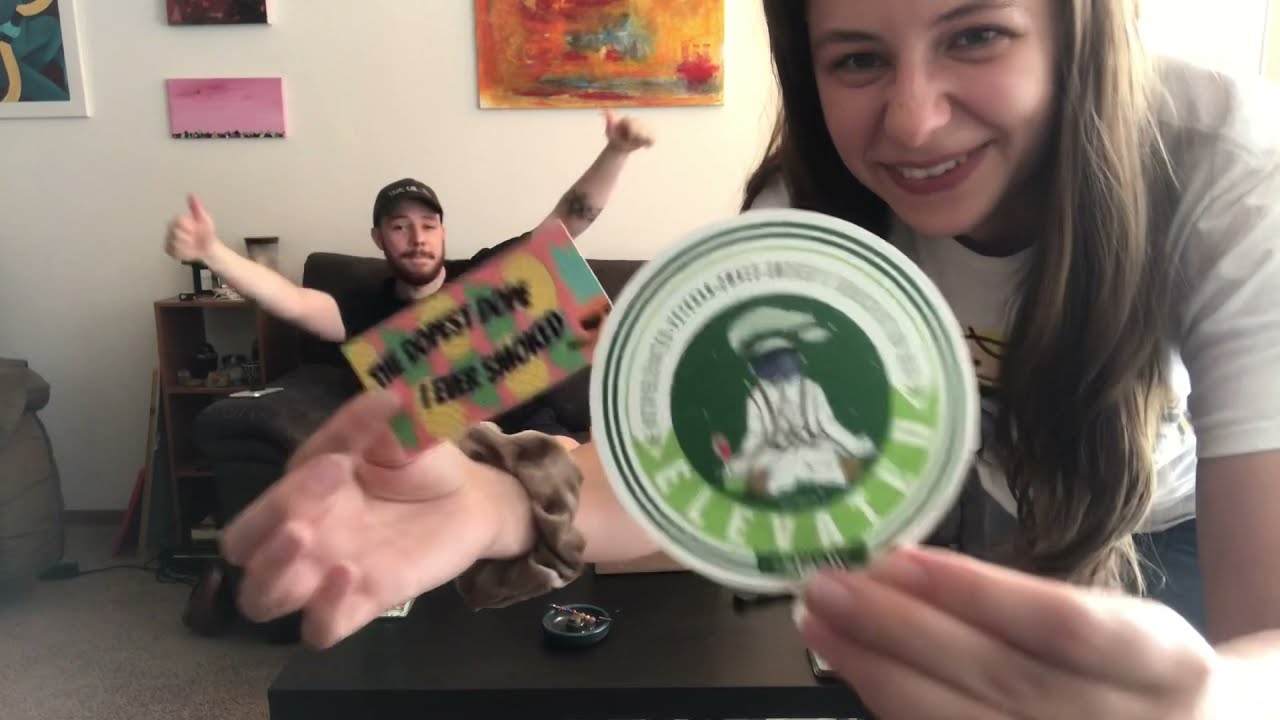 Trying A Smoker&rsquo;s Subscription Box For The First Time (Ep. 58)