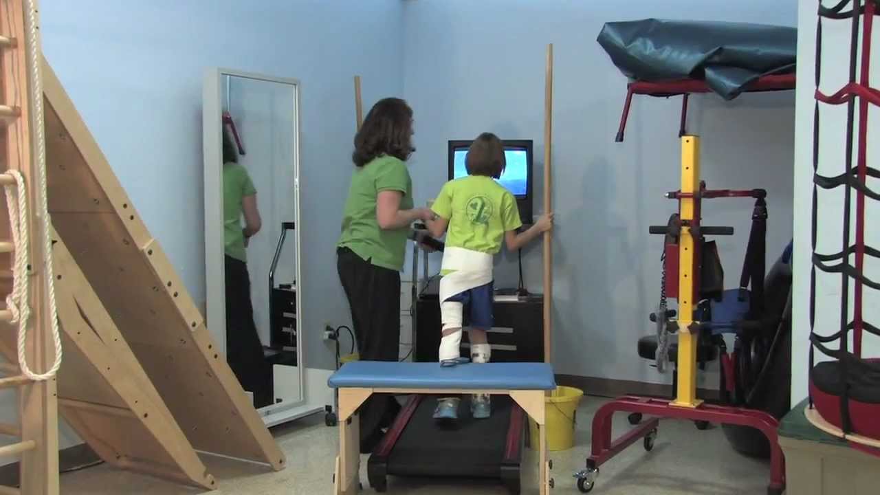 Children's Therapy Center of the Quad Cities, NFP Toshiba Technology Makeover Video