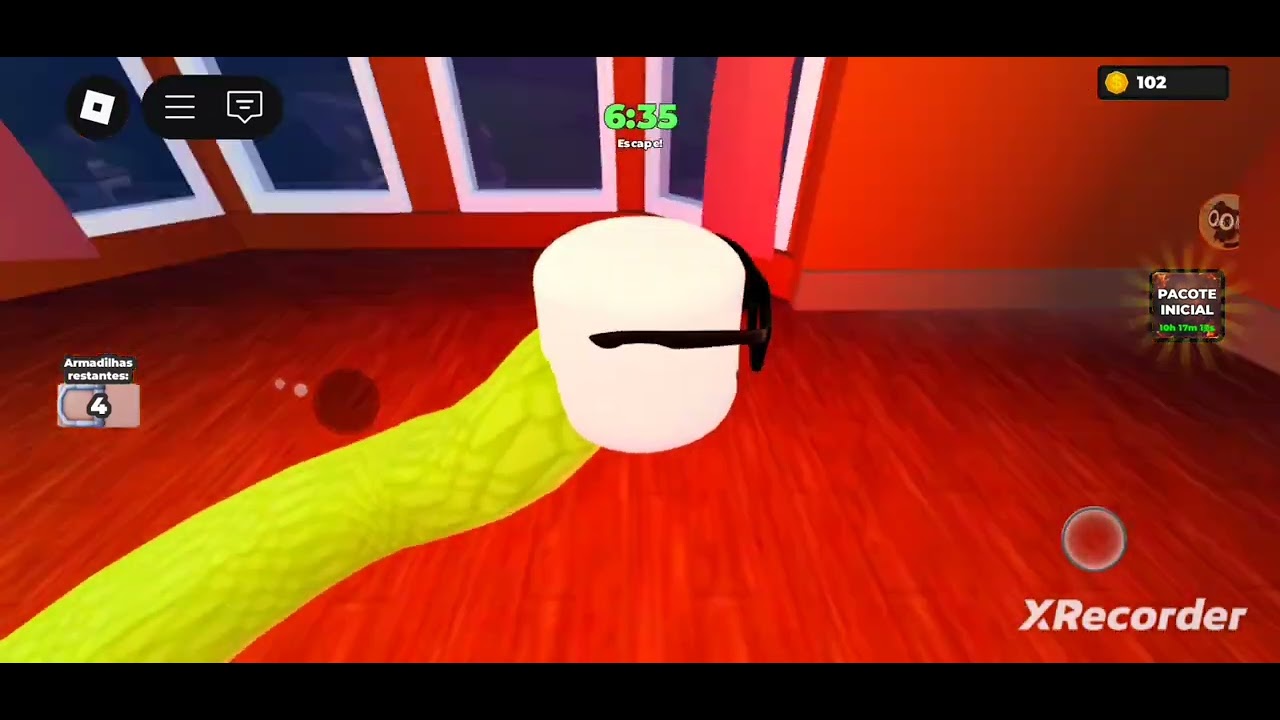 Jogando Snake pq to sem ideia de video bom 👍🏻