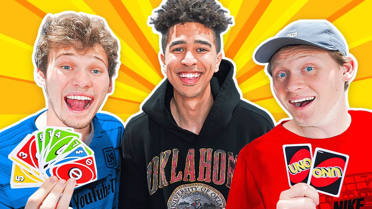2HYPE House Plays UNO for a Cash Prize!