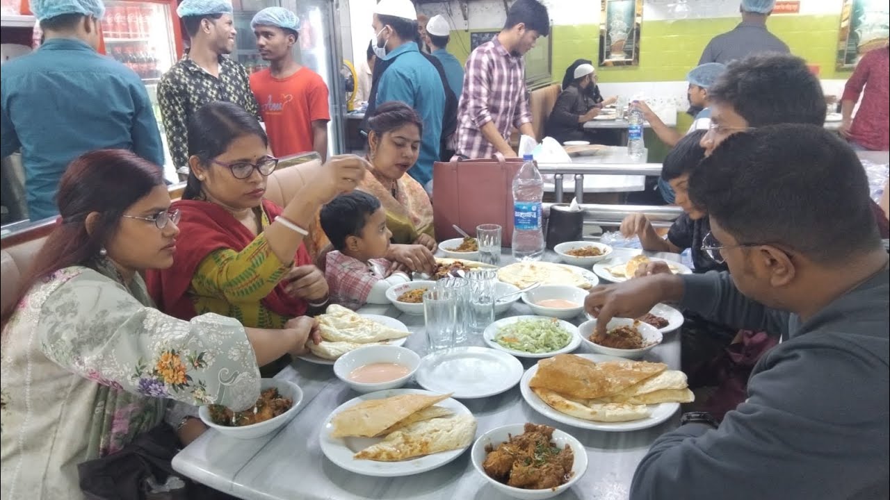 অনেক দিন পর ভাই বোন সবায় মিলে বাহিরে রেস্টুরেন্টে খেতে গেলাম। ডেইলি ব্লগ 