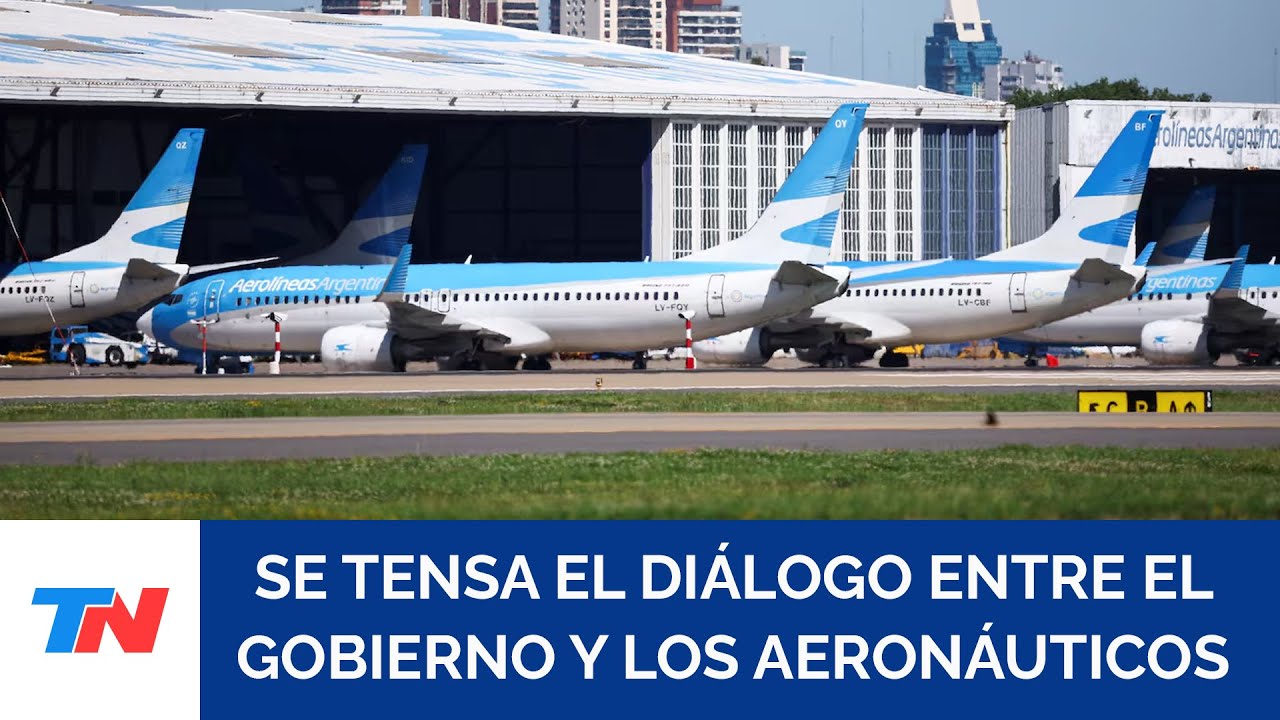 El Gobierno advirtió a los aeronáuticos que cerrará Aerolíneas si no frenan las medidas de fuerza