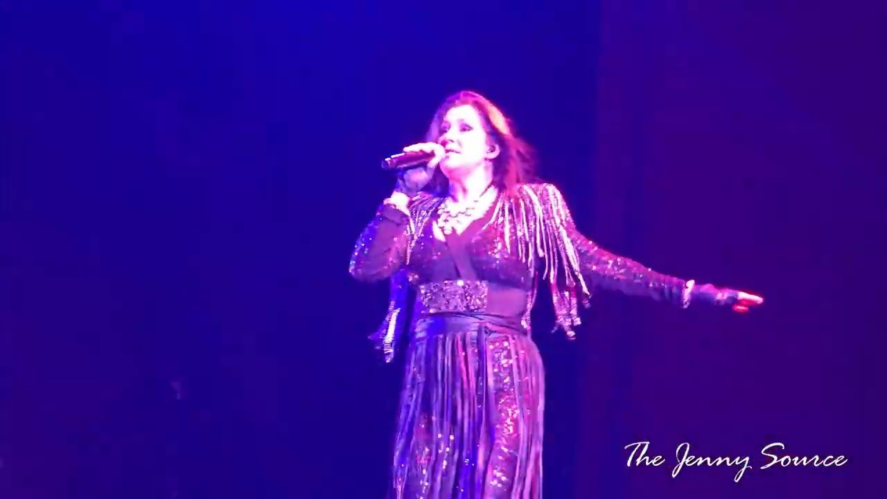 Дженни Берггрен из Ace of Base с концертом «Don't Turn Around» в Атлантик-Сити, США, 2025 г.