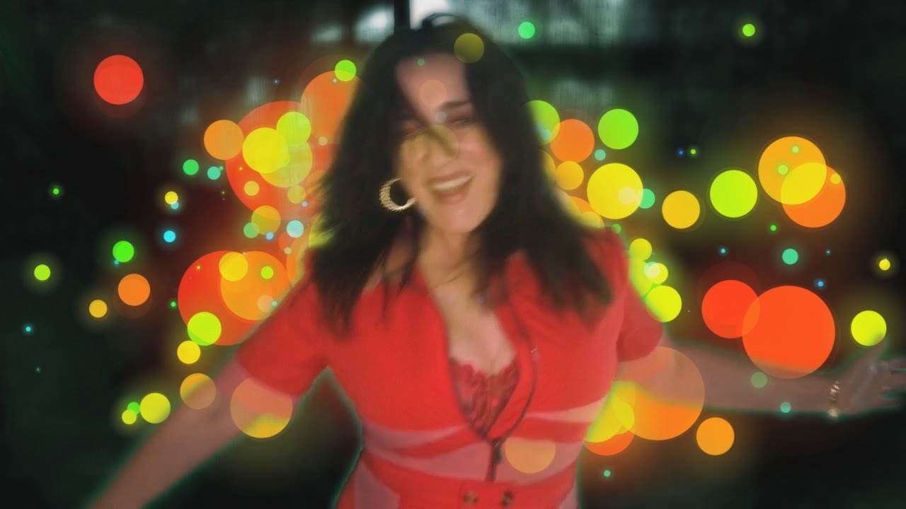 And the wind just cries (Full Length)