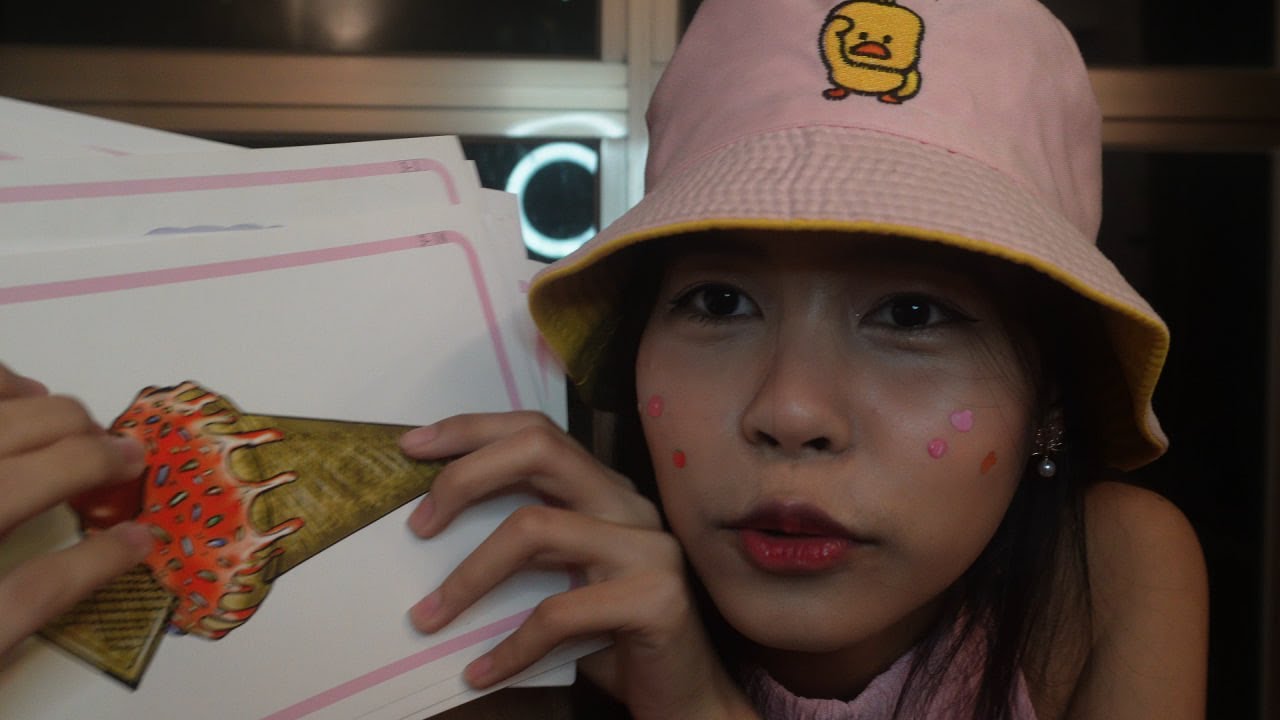 ASMR Pink Triggers