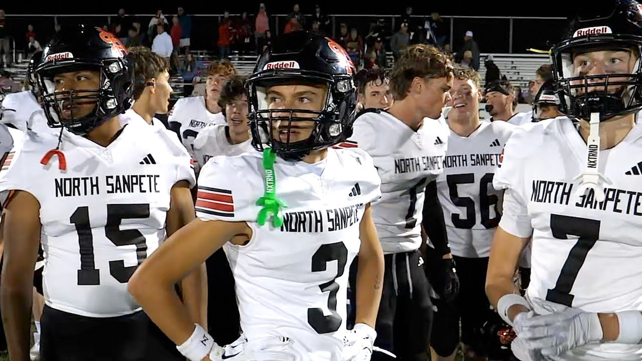 МОЛНИЯ УДАРИЛА В ФУТБОЛЬНОЕ ПОЛЕ И ПЕРВЫЙ ТАЧДАУН! 🏈