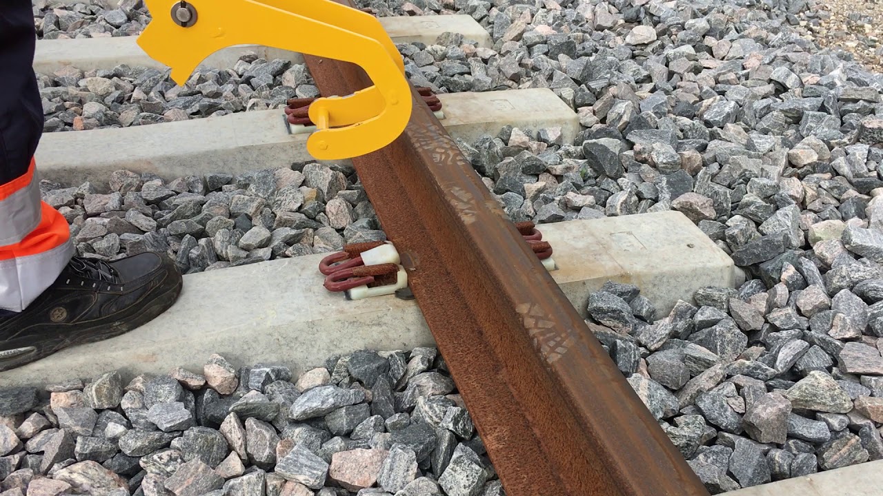 Pandrol Fastclip FE Installer and Extractor