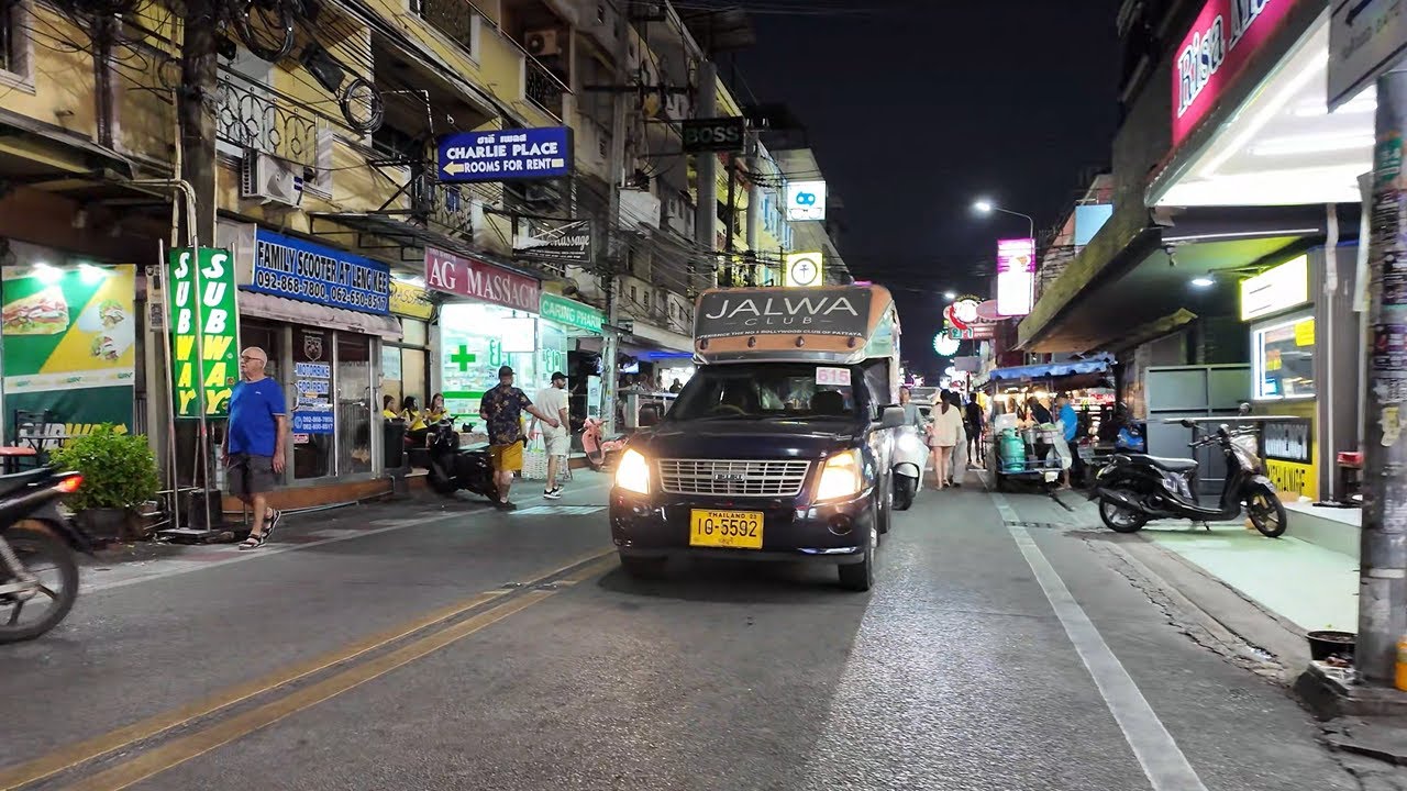 Walking Around Pattaya: Soi Chaiyapoon, Soi Buakhao, & Soi Lengkee - December 2025