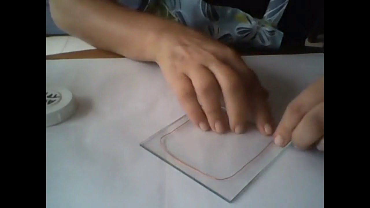 Elaborando piezas con alambre de cobre en vitrofusión - Judith Edery