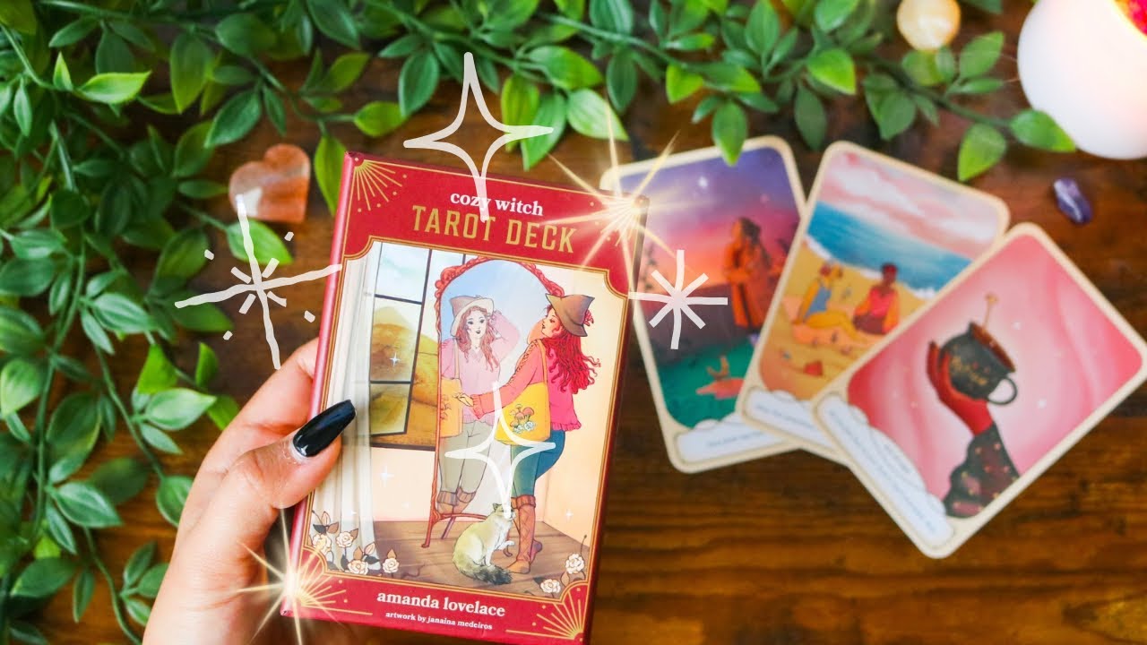 Cozy Witch Tarot🌿☕️💖Unboxing/Flip Through & Size Comparison ✨