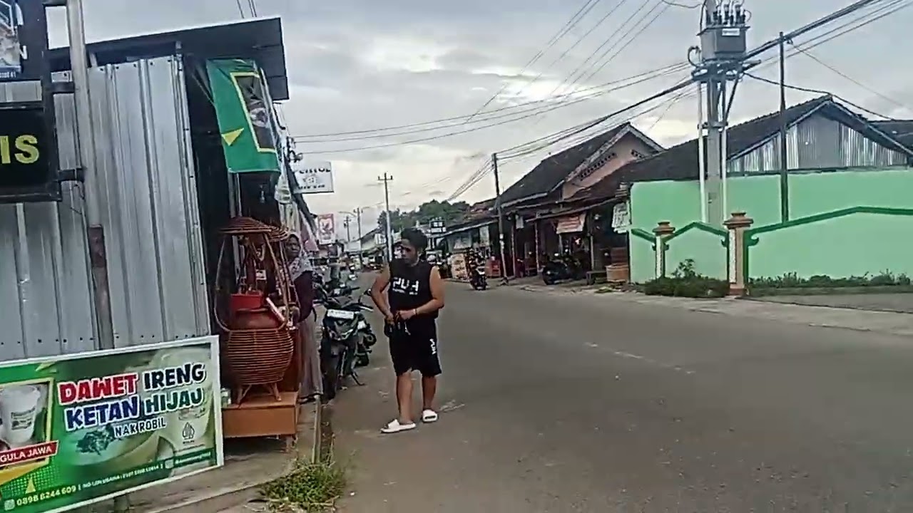 Jalan2 bli cemilan