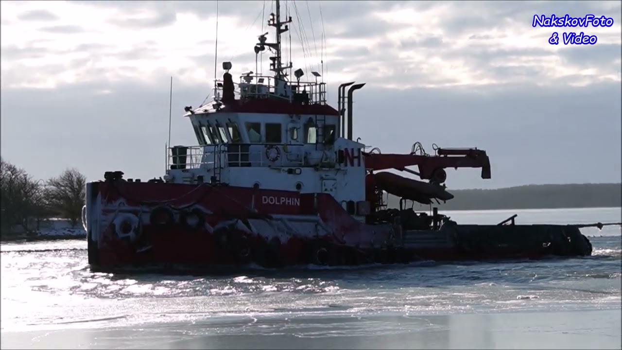 3/2-2026 Slæbebåden Dolphin på Nakskov Fjord