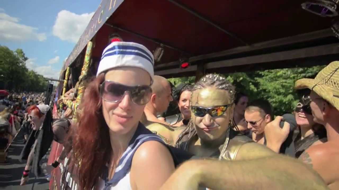 Insomnia wagen BUNGA BUNGA TV @ Berlin CSD 2013
