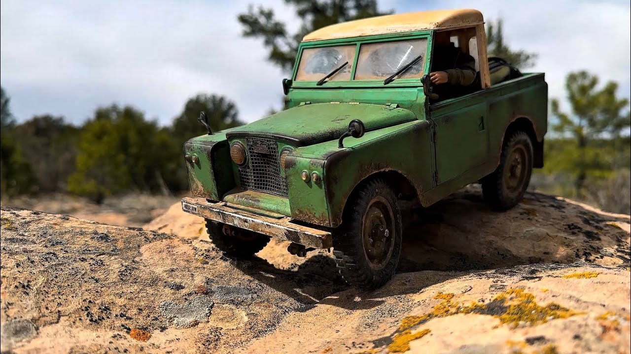 FMS Weathered Land Rover adventure.