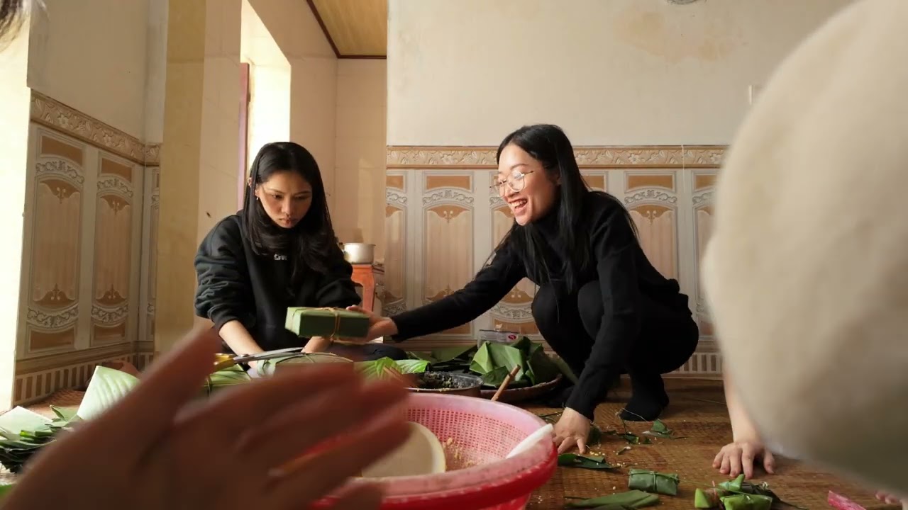 Gói Bánh Chưng Tết 2025