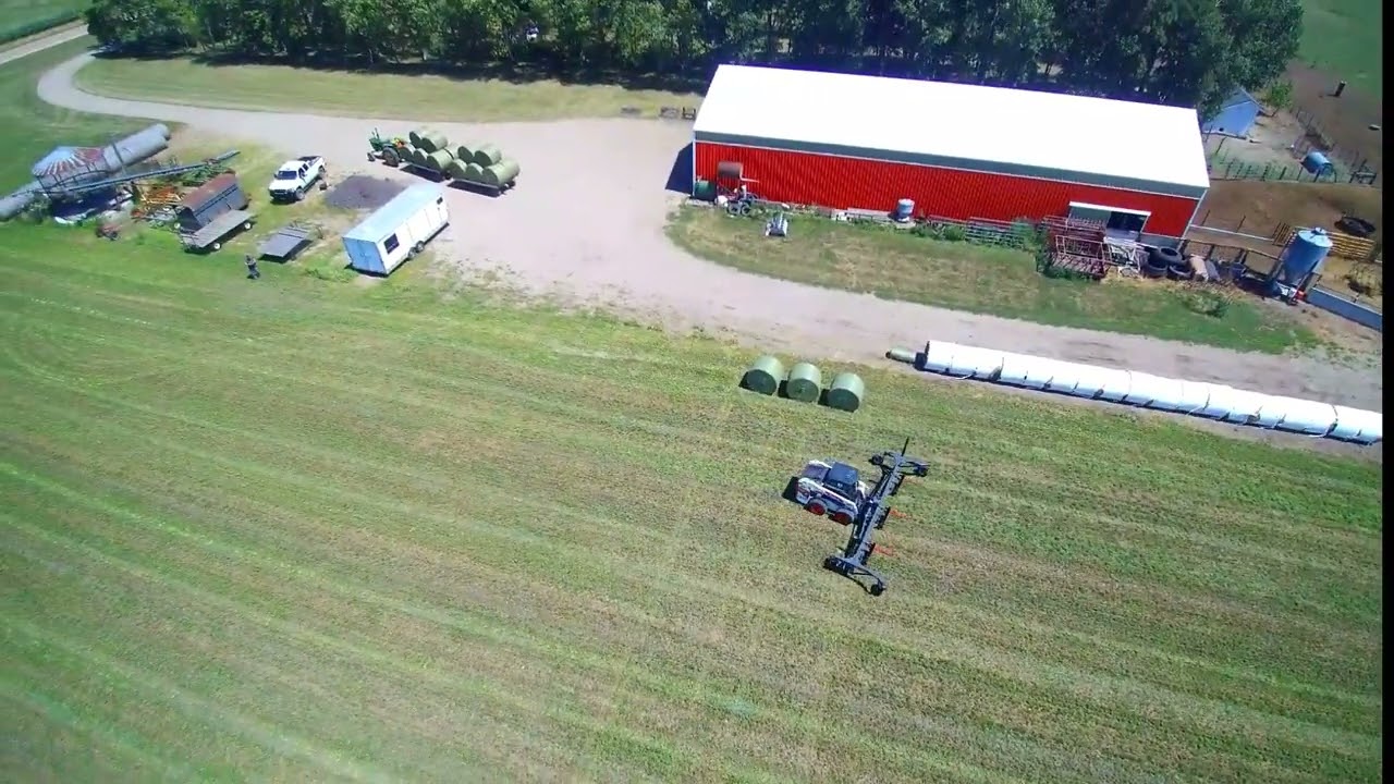 Aerial Round Bale Hay Accumulator on Bobcat S62 Video
