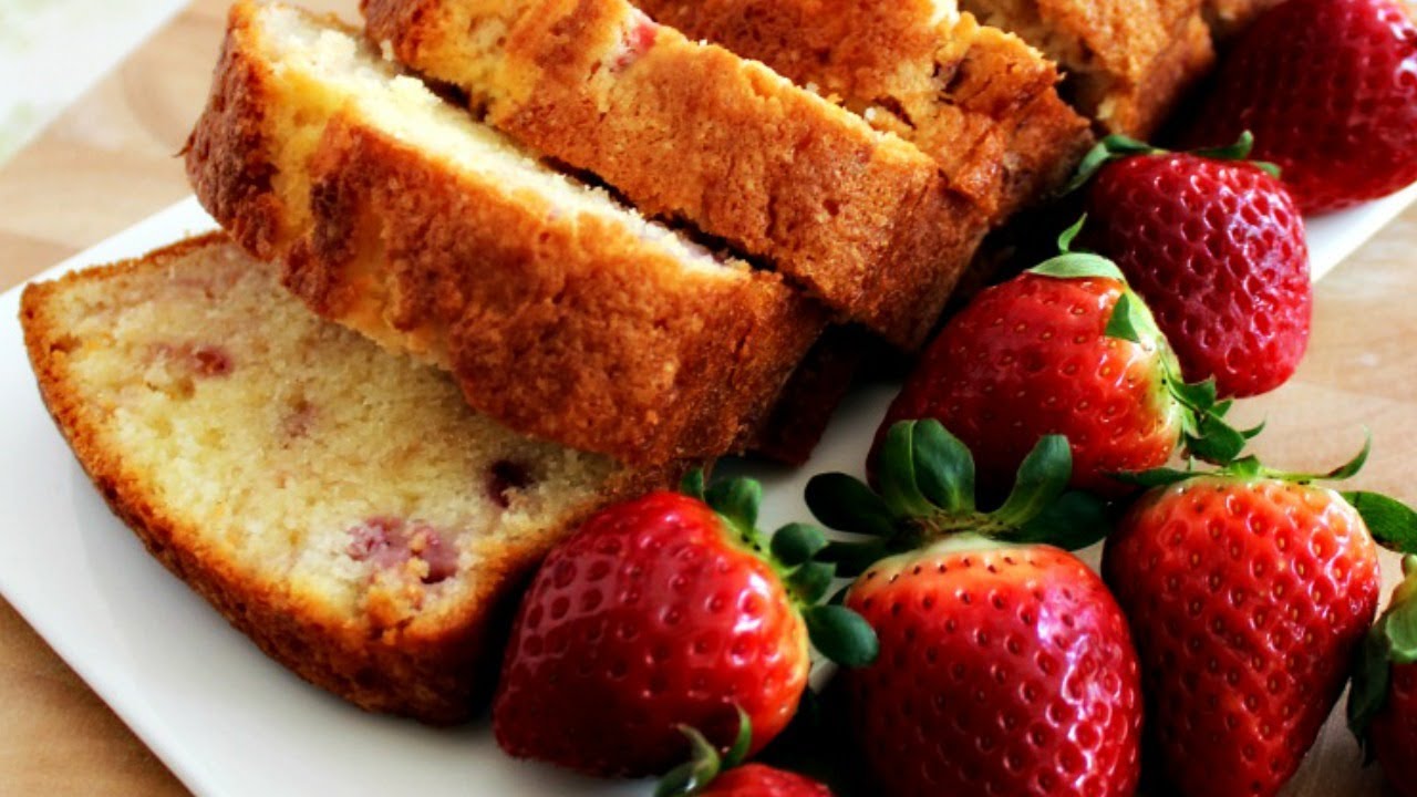 Pound cake de fresa | ALE DE NAVA