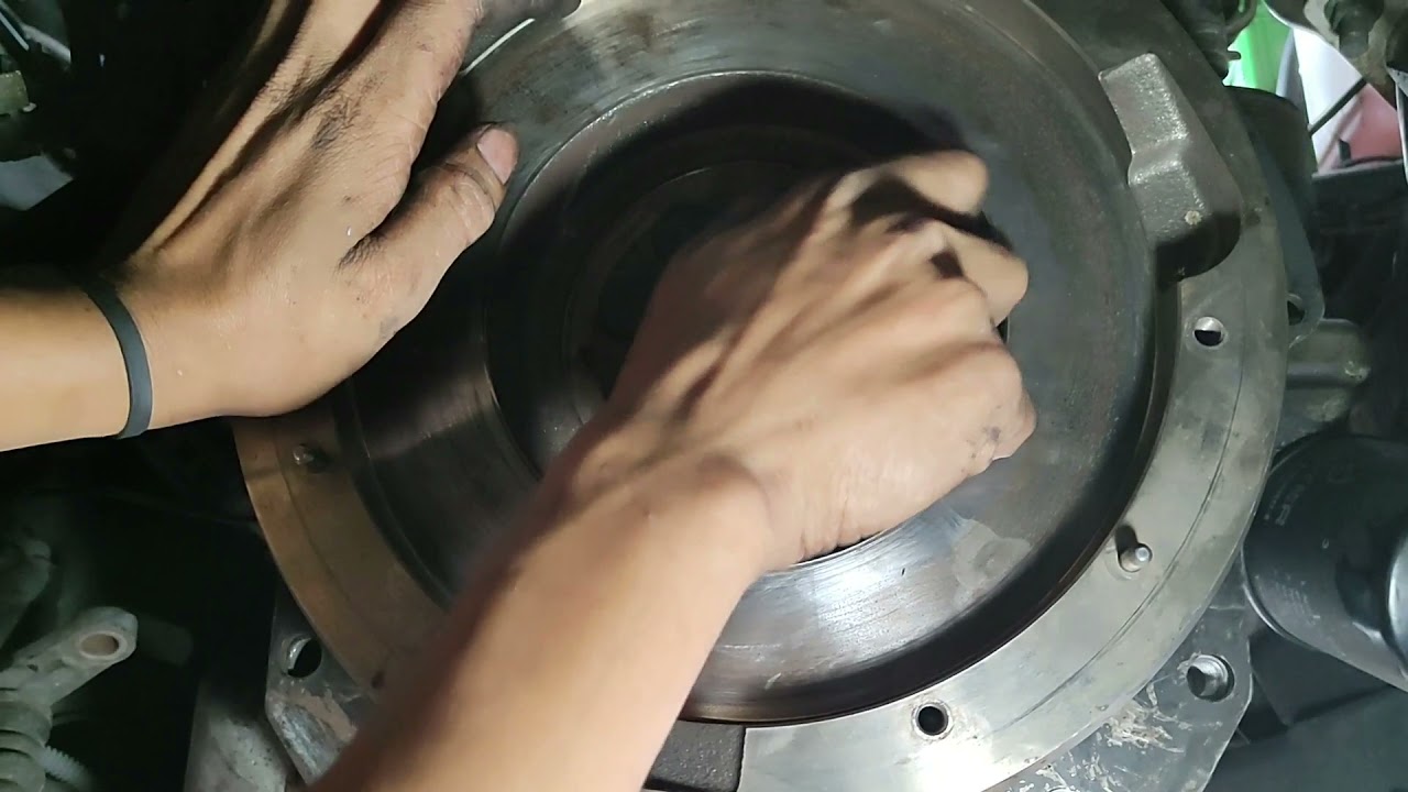 REPLACE CLUTCH COMPONENT ISUZU CROSSWIND PART4