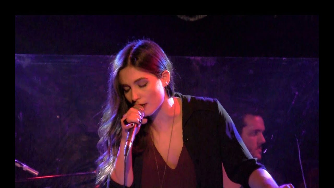 Τυχερό αστέρι - Μάγδα Βαρούχα | Live ( HolyWood Stage )